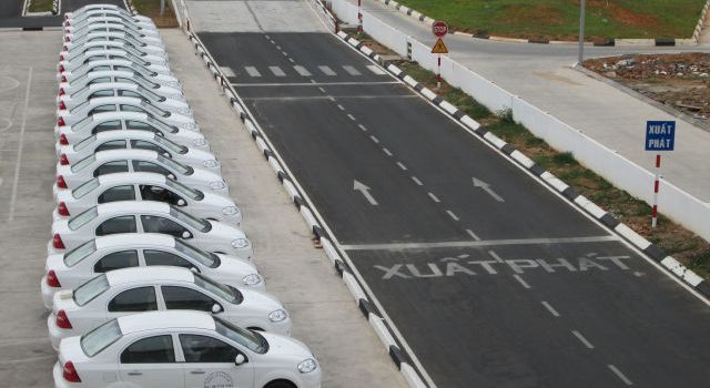 Tài Liệu Học Lái Xe Ô Tô B2 600 Câu Lý Thuyết Và Bài Thi Sa Hình Tài Liệu Học Lái Xe Ô Tô B2 600 Câu Lý Thuyết Và Bài Thi Sa Hình